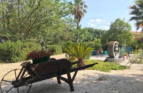 Cazouls-les-Beziers House | Experience La Noria: Top-Rated Oceanfront Getaway