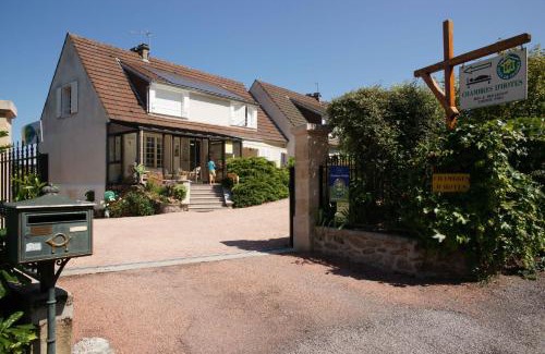 Autun Bed & Breakfast | Cozy Guest Rooms in Autun with Restaurant & Pet-Friendly Options
