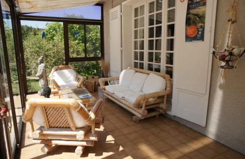 Autun Bed & Breakfast | Cozy Guest Rooms in Autun with Restaurant & Pet-Friendly Options