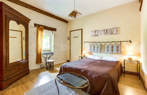 Avaray Bed & Breakfast | Guest Rated: 9.2 at Chambres d'hotes Domaine de l'Isle