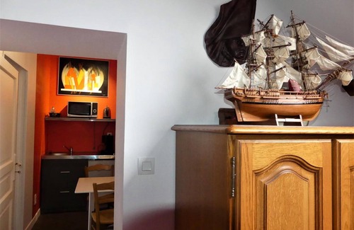 Thorigne-d'Anjou House | Indulge at Chambres d'Hotes Du Haut Anjou with Spa & Breakfast