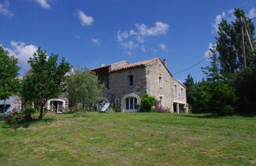 Alba-la-Romaine Bed & Breakfast | Cozy Chambres d'Hotes La Grange au Negre with Restaurant & More