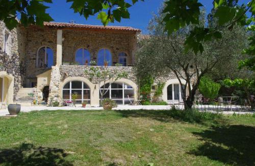 Alba-la-Romaine Bed & Breakfast | Cozy Chambres d'Hotes La Grange au Negre with Restaurant & More