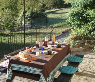 Entrevaux House | Pet-Friendly Oceanfront Retreat at La Maison de Julie