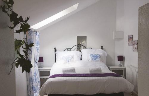 Soudan Bed & Breakfast | Relaxing Retreat at Chambres d'Hotes - La Marmoire