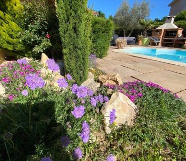Limas Bed & Breakfast | Relax in a Villa with Pool and Oceanfront Views