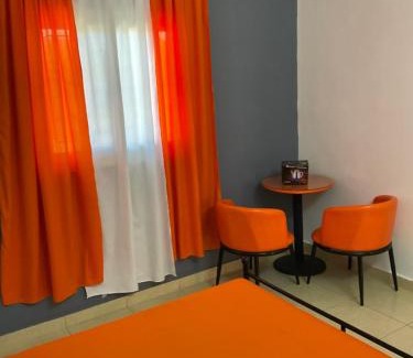 Thies Bed & Breakfast | Deluxe Comfort at Chambres Deluxe Zahra - Family & Pet Friendly