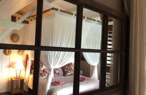 Goyave Bed & Breakfast | Oceanfront Rooms with Pool and Large Terrace in Paradise