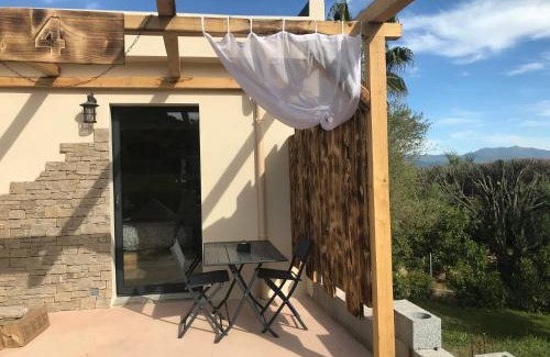 Afa House | Guest Rated 9/10: Chambres du Gozzi with Oceanfront Views