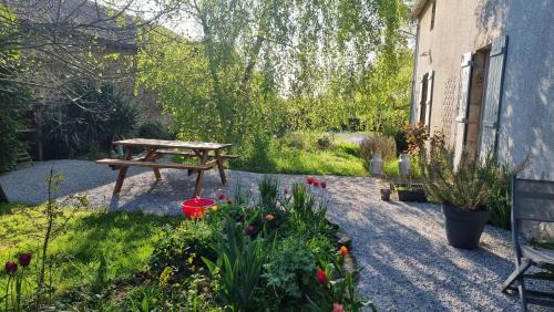 Gourge House | Peaceful Retreat with Restaurant & Family-Friendly Amenities