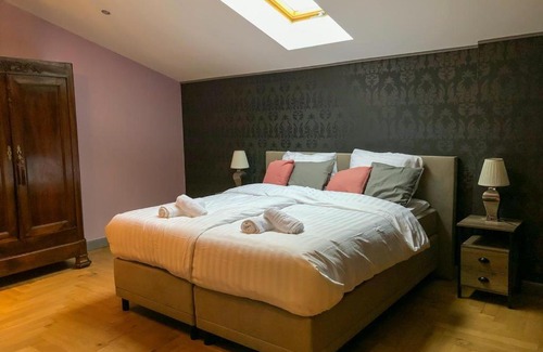 Mazerolles-du-Razes Bed & Breakfast | Experience Comfort at Pax et Amor with Pool and Breakfast
