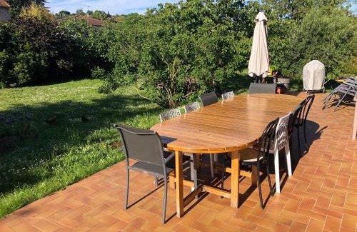 Arthes Bed & Breakfast | Experience Oceanfront Bliss at Chambres et Table d'Hôtes