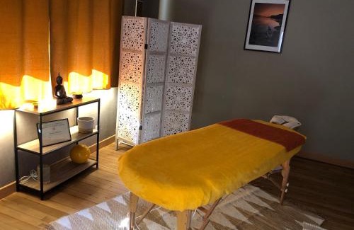 Arthes Bed & Breakfast | Experience Oceanfront Bliss at Chambres et Table d'Hôtes