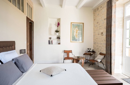 Montcuq Bed & Breakfast | Relax at Chambres d'Hôtes Maison Saint Privat - Rated 9.8