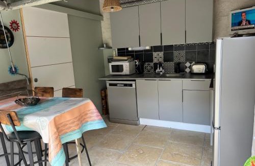 Roquemaure Bed & Breakfast | Chambres Hôtes chez Chris