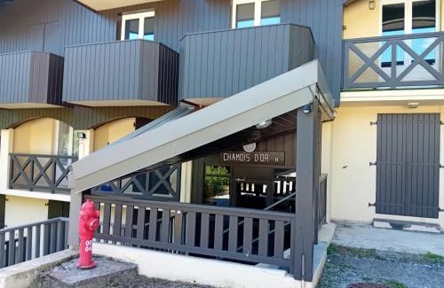Allos Apartment | Pet-Friendly Getaway at Chamois Tétras Marmotte