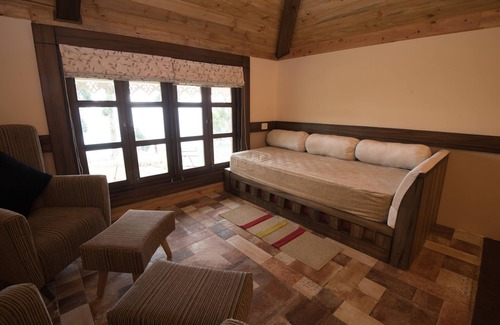 Kayiavir Plungdung Hotel | Discover Chamong Chiabari: Perfect Family-Friendly Retreat