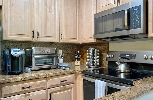 Mammoth Lakes Condo | Chamonix#56 Remodeled Retreat Near Canyon Lodge