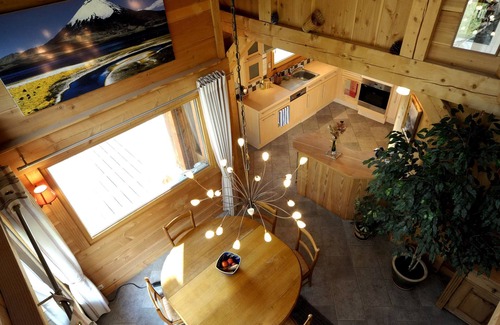 Chamonix-Mont-Blanc Ski Chalet | Chamonix Mont Blanc Chalet with Terrace & Spa Amenities