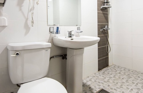 Daecheon-dong Hotel | Inviting Chamonix Resort: Family-Friendly with Delicious Breakfast