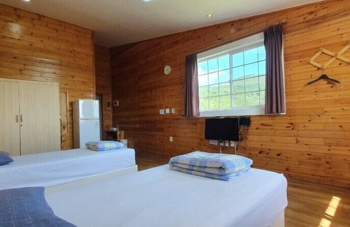 Daecheon-dong Hotel | Inviting Chamonix Resort: Family-Friendly with Delicious Breakfast