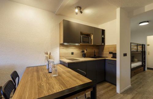 Chamonix City Centre Apartment | Family-Friendly Stay at Chamonix Sud - Jonquilles 209