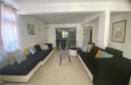 Port Louis Apartment | Champ du Moulin