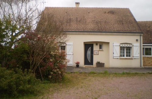 Champagne House | Pet-Friendly Champagné: Highly Rated Family Getaway