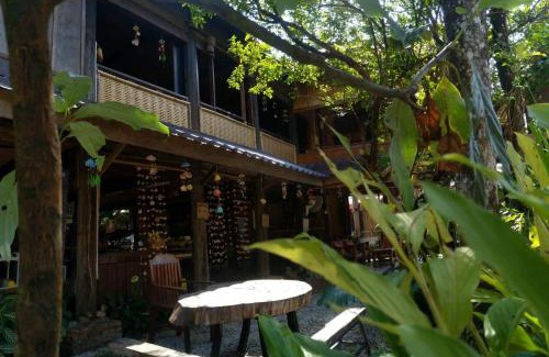 Vang Vieng Hotel | Discover Champalao The Villa: Highly Rated Family Retreat