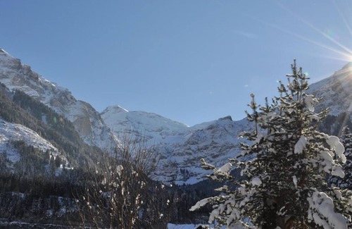 Champery Ski Chalet | Champéry - Avanthay Immobilier - Holiday accommodation of 130m2, with a big garden, located a few me