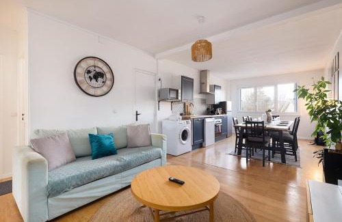 Champigny-sur-Marne Apartment | Family-Friendly 4 Bedroom Apartment with Top Guest Ratings