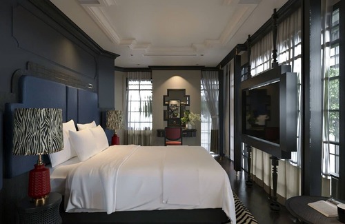 Old Quarter Hotel | Relax at The Light Hotel: 4-Star with Pool & Spa