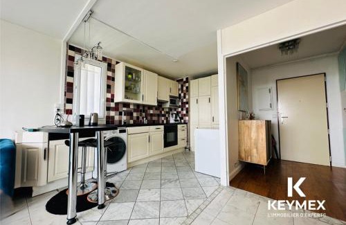 Epinay-sur-Seine Apartment | Family-Friendly Stay at Chanane - Ideal for Your Trip
