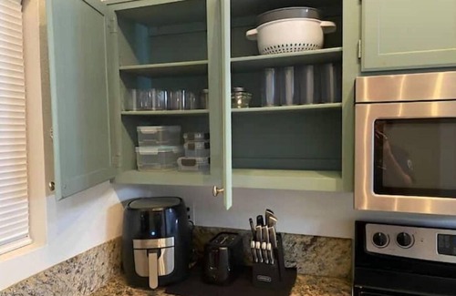 Stonegate Crossing II House | Pet-Friendly Chandler: Your Perfect Home Base Awaits