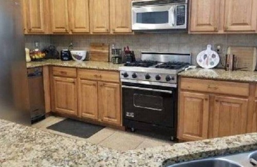 Cooper Commons House | Chandler Home: Family-Friendly 3bd Oasis with Kitchen