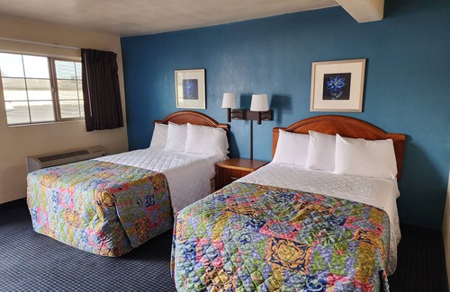 Chandler Hotel | Discover Chandler Inn: Eco-Friendly Stay with Breakfast