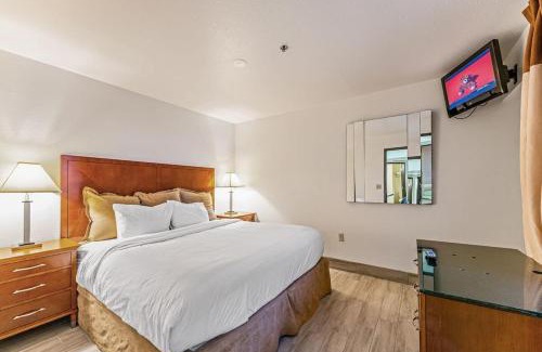 Chandler Apartment | Pet-Friendly Chandler Getaway with Pool Access