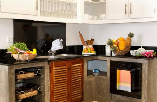 Fort Galle Villa | Chandolu Villa: Unmatched Stay with Private Pool & Family Fun