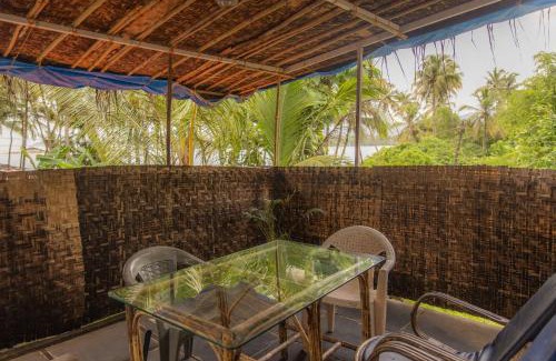 Patnem Apartment | Cozy River View Studio for 3 in Talpona - Pet Friendly