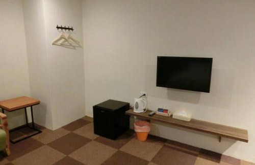Zhongli District Hotel | Discover Chang Ti Metropolis Commercial Hotel with Breakfast