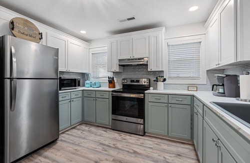 North Litchfield Beach House | Renovated SEAnery: Oceanfront Oasis with Top Amenities