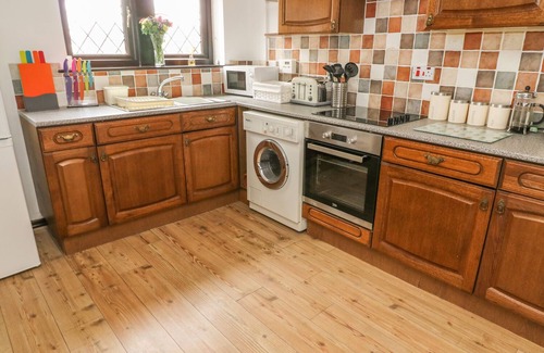 Haworth Cottage | Pet-Friendly Getaway at Changegate Cottage with Breakfast