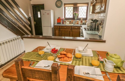 Haworth Cottage | Pet-Friendly Getaway at Changegate Cottage with Breakfast