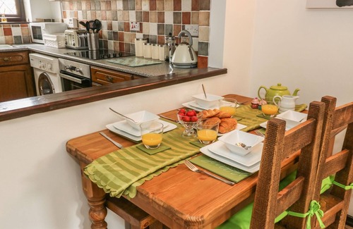 Haworth Cottage | Pet-Friendly Getaway at Changegate Cottage with Breakfast