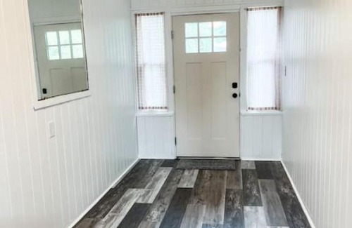 Holly Hill House | Pet-Friendly Retreat at Changes In Latitude - A 4-Star Getaway