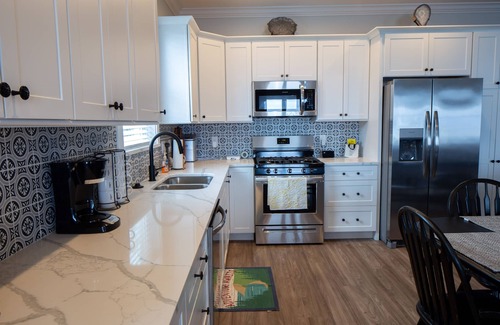 Prudenville House | Experience Changes in Latitude at Houghton Lake Retreat