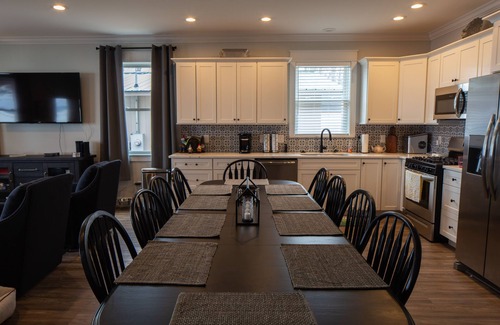 Prudenville House | Experience Changes in Latitude at Houghton Lake Retreat