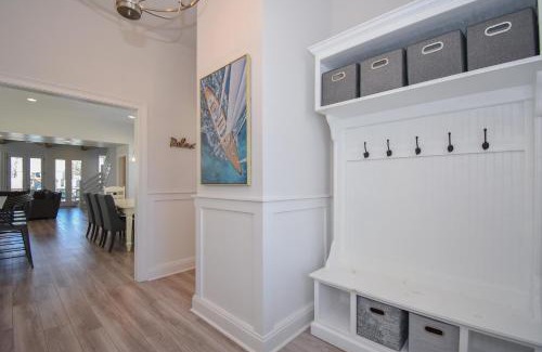Dadeville House | Experience Changes In Latitude: Ideal for Families