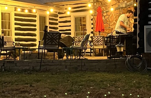 Leasburg Cabin | Relax at Patten's Landing: A Riverfront Cabin Retreat