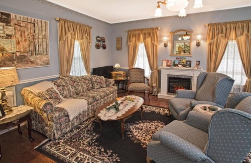 Craryville Bed & Breakfast | Guest Rated: Changing Times Boutique Country Lodging Awaits